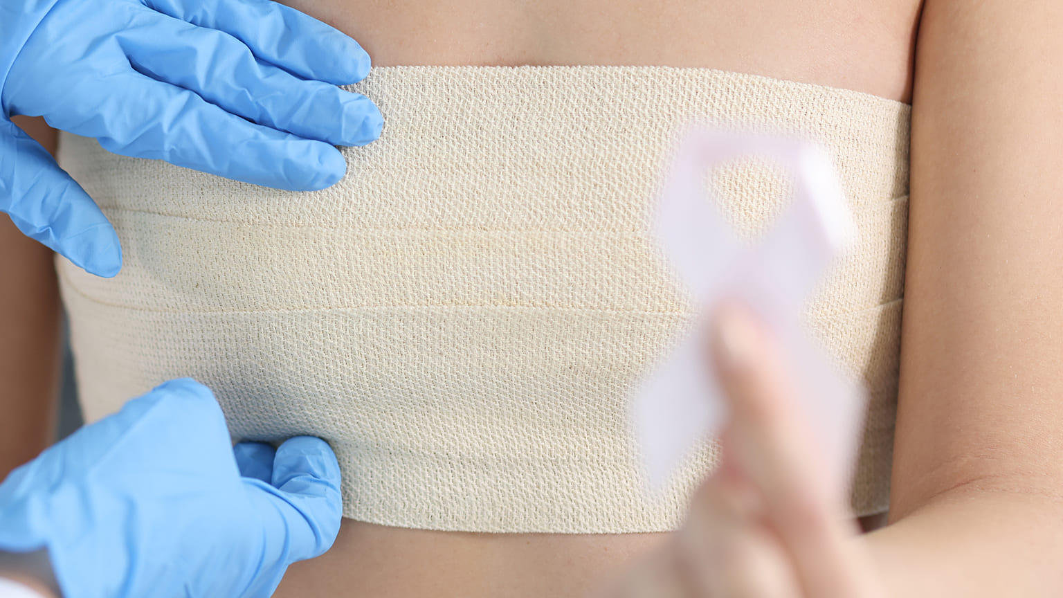 乳がん 手術後に綺麗なバストになりたい-乳房再建術について-【医師執筆】